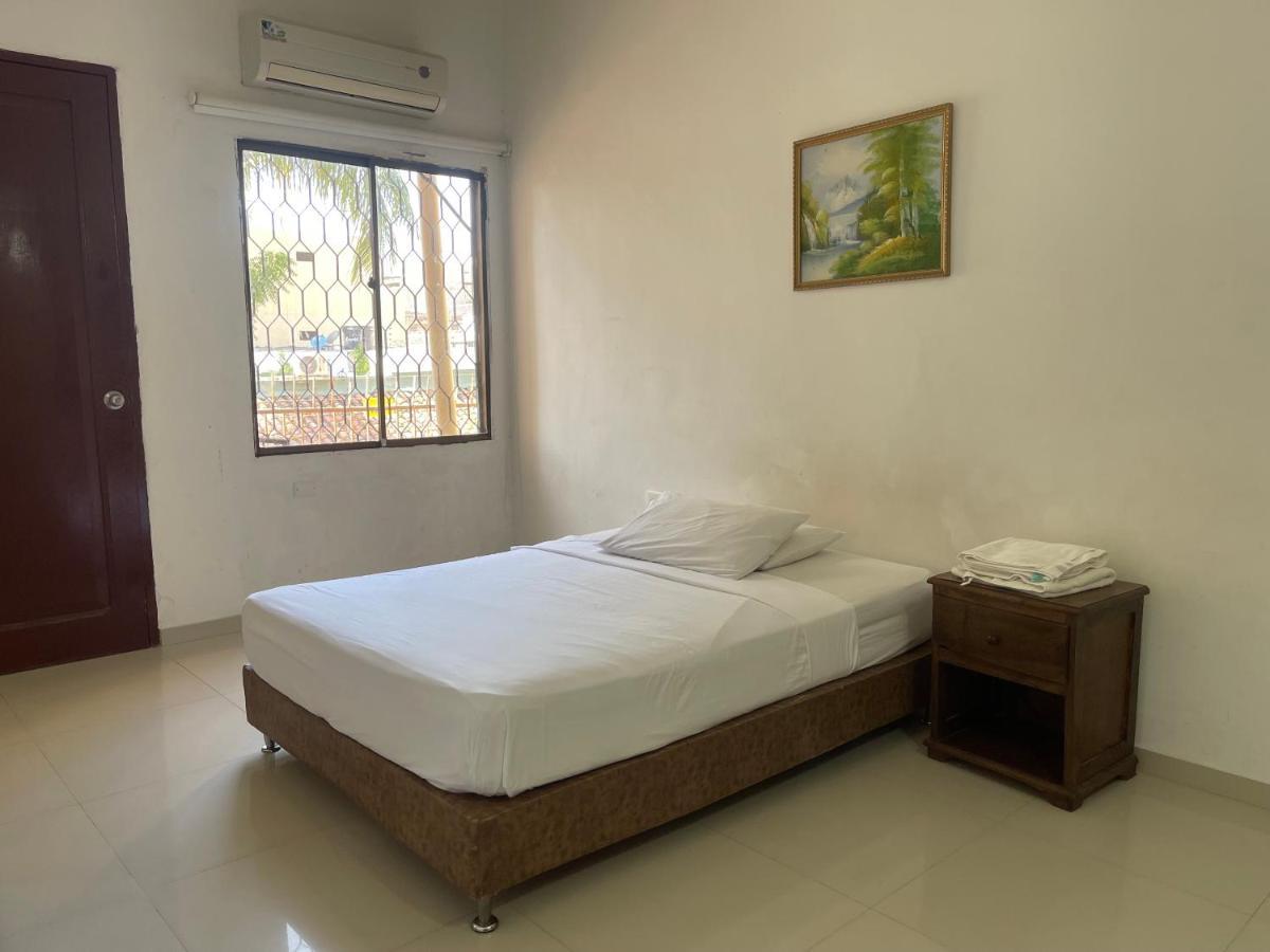 סנטה מרתה Hotel Miami Sm מראה חיצוני תמונה