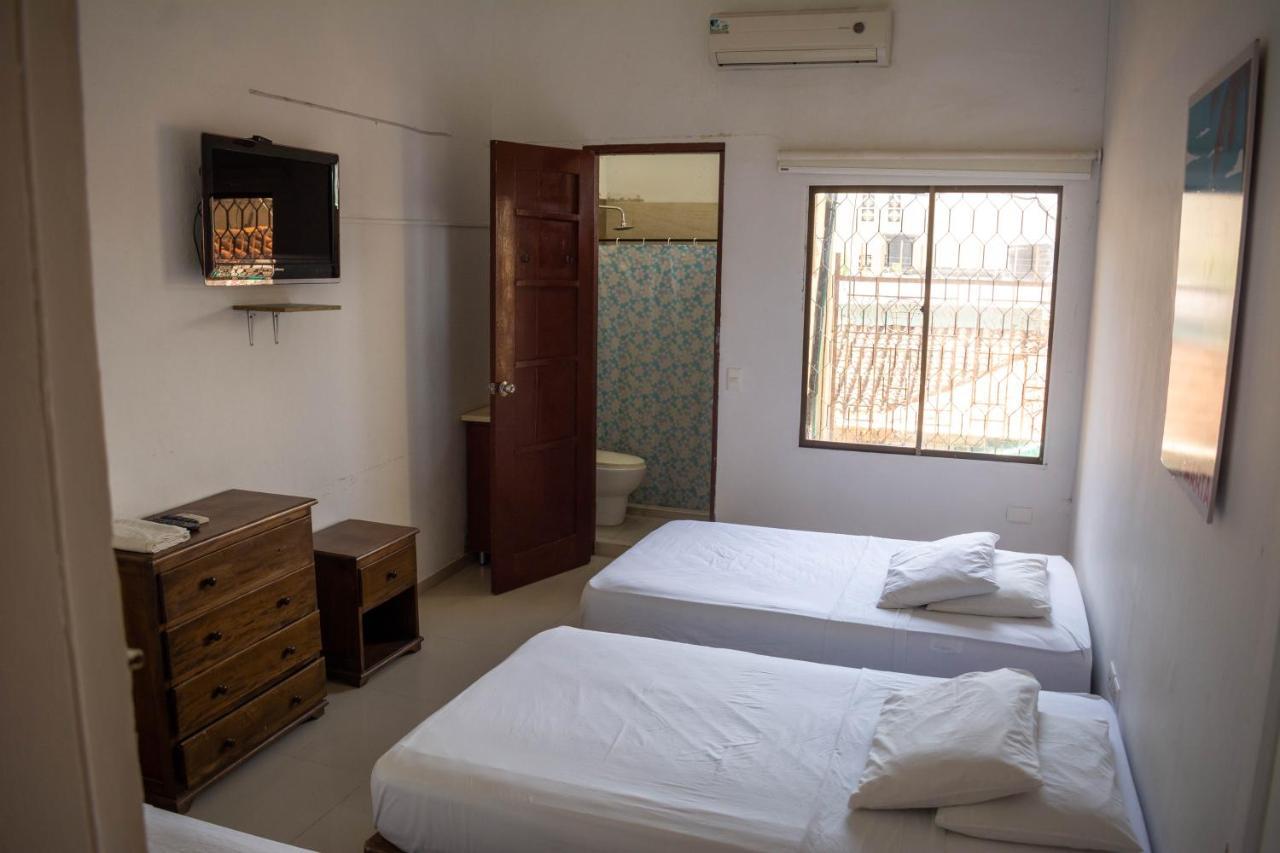 סנטה מרתה Hotel Miami Sm מראה חיצוני תמונה