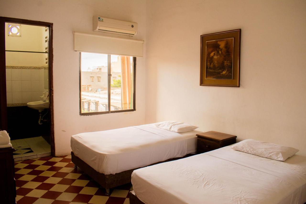 סנטה מרתה Hotel Miami Sm מראה חיצוני תמונה